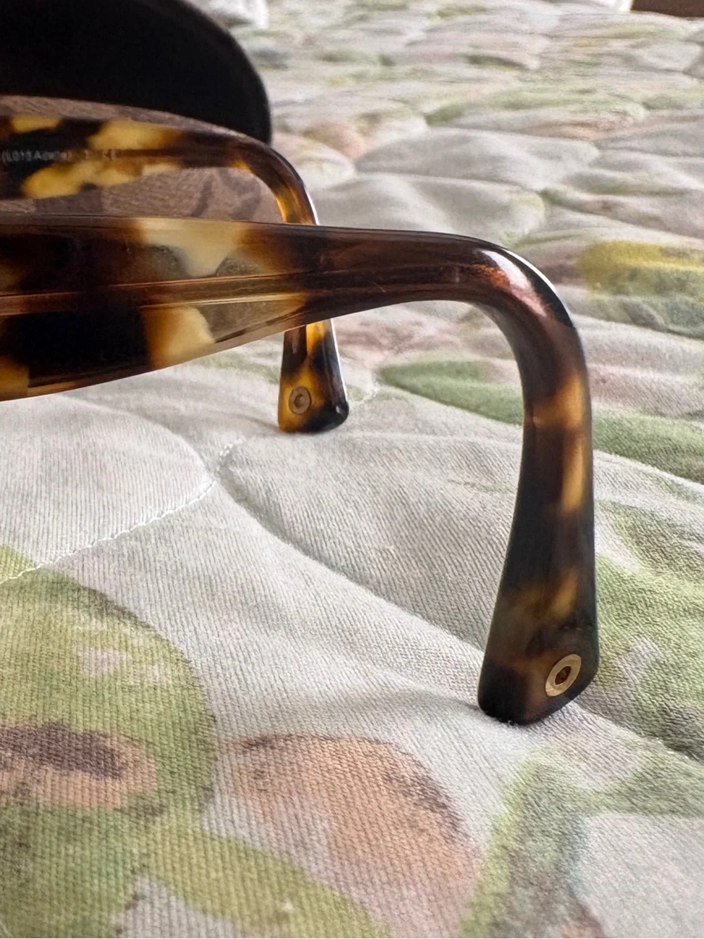 Coach Authentic Rare Tortoiseshell Oversized Sunglasses - Brown Gradient Lenses